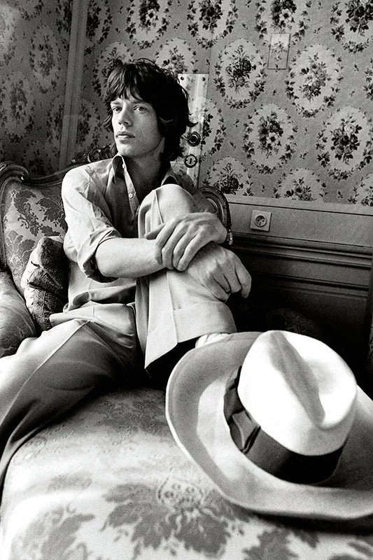 Artfilia Mick Jagger Poster im Hotelzimmer in Wien (1973) Variante 1 20x30 cm
