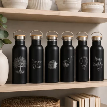 Schwarze Vakuum-Trinkflasche aus Edelstahl, 500 ml schwarz