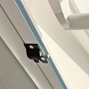 Dachfenster-Halterung