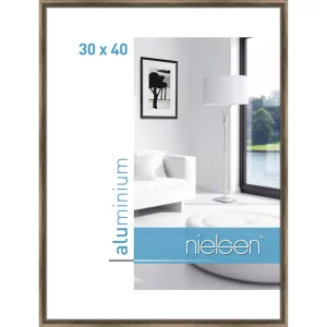Alurahmen Classic 30x40 cm | Strukturiert Walnuss | Normalglas (2 mm)