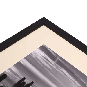1,4 mm WhiteCore Standard-Passepartout mit individuellem Ausschnitt 60x90 cm | Cream
