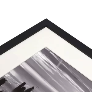 1,4 mm WhiteCore Standard-Passepartout mit individuellem Ausschnitt 60x90 cm | White Frost