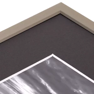 1,4 mm Passepartout 24x30 cm | Schwarz