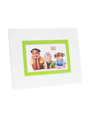 Drewniana rama do obrazu Theo 13x18 cm | biały z zieloną krawędzią wewnętrzną | szkło standardowe (2 mm)