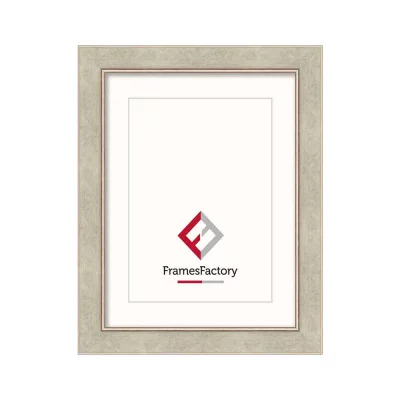 Drewniana rama Georgina 70x90 cm | srebrny | szkło sztuczne (1 mm)