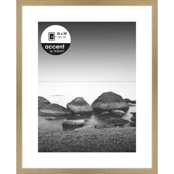 Cadre en bois Aura avec baguette à distance 24x30 cm (18x24 cm) | chêne | verre standard (2 mm)