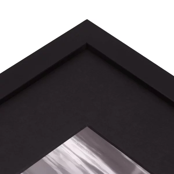 1,5 mm Passepartout - Schwarz mit farbigem Kern, individueller Ausschnitt 20x20 cm | Black-Black