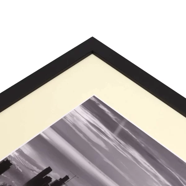 1,4 mm Passepartout in Standardformaten mit individuellem Ausschnitt 13x18 cm | Off White