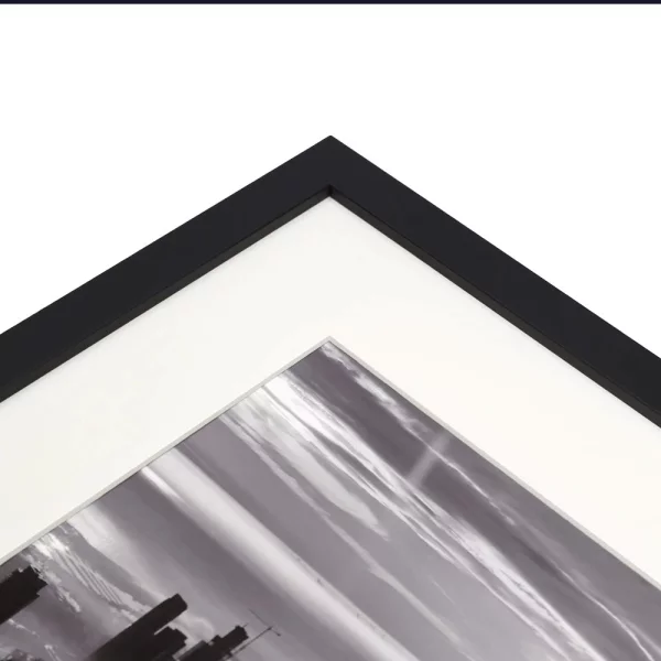 1,4 mm Passepartout in Standardformaten mit individuellem Ausschnitt 13x18 cm | Super White