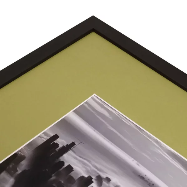 1,4 mm Passepartout Alphamat Artcare nach Maß Wild Olive