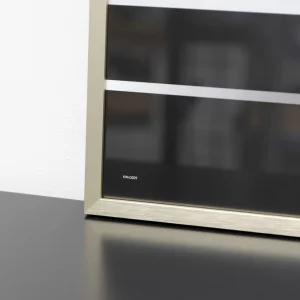 Alurahmen C2 84,1x118,9 cm (A0) | Struktur Gold matt | Normalglas (2 mm)