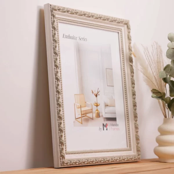 Cadre en bois Avia sur mesure blanc/or | verre standard (2 mm)