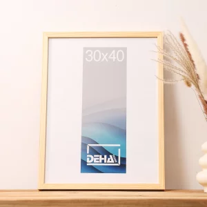 Holz-Bilderrahmen Hamal - nach Maß Kiefer natur lasiert | Normalglas (2 mm)