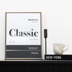 Alurahmen Classic 21x29,7 cm (A4) | Strukturiert Walnuss | Normalglas (2 mm)