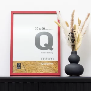 Holzrahmen Quadrum 42x59,4 cm (A2) | Rot | Normalglas (2 mm)