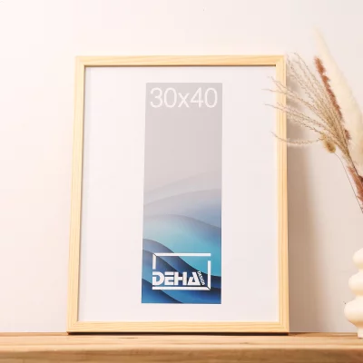 Rama drewniana Hamal - na wymiar drzewo sosnowe naturalne, laserowane | szkło standardowe (2 mm)