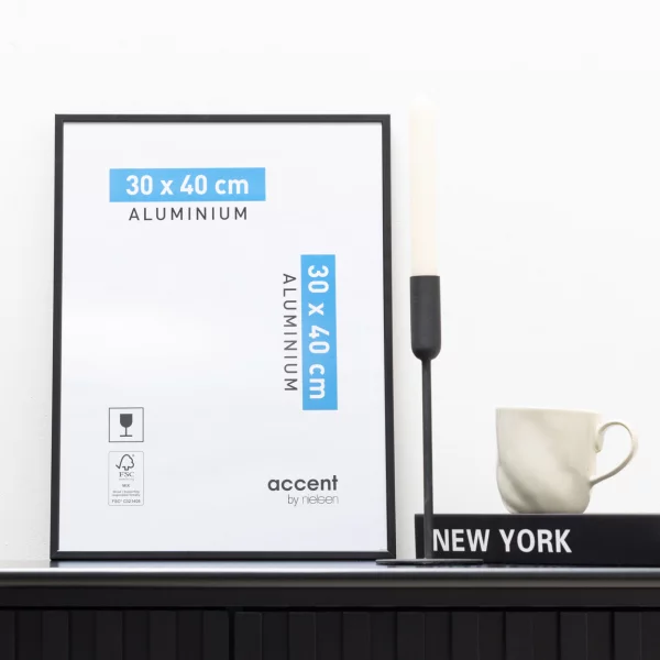 Alurahmen Accent 30x40 cm | Schwarz matt | Normalglas (2 mm)