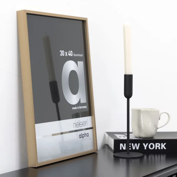 Alu Bilderrahmen Alpha 18x24 cm | Brushed Amber | Museumsglas UV 70 entspiegelt