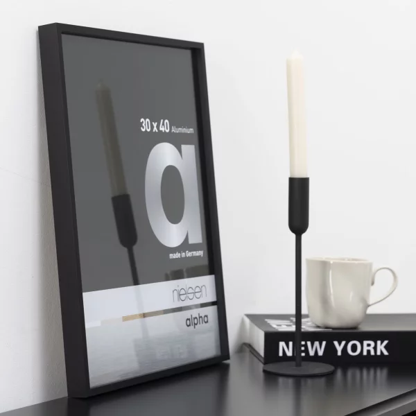 Alu Bilderrahmen Alpha 20x30 cm | Schwarz matt eloxiert | Normalglas (2 mm)