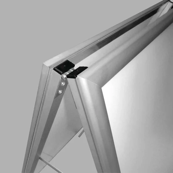 Kundenstopper Outdoor Wasserfest 32 mm Gehrung 42x59,4 cm (A2) | silber | Kunstglas mattiert (1 mm)