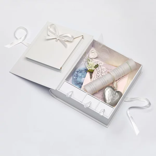 Boîte de rangement « Heart » pour les souvenirs de mariage 27x25 cm | blanc