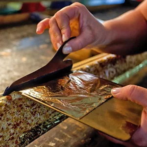 Barockrahmen PRAGUE MITTEL 7,2 nach Maß Gold | Normalglas (2 mm)