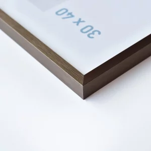 Alurahmen C2 70x90 cm | Struktur Walnuss matt | Normalglas (2 mm)