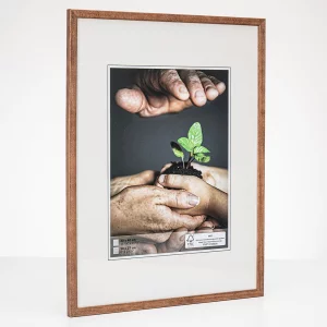 Holz-Bilderrahmen Nature 21x29,7 cm (A4) | nussbaum | Normalglas (2 mm)