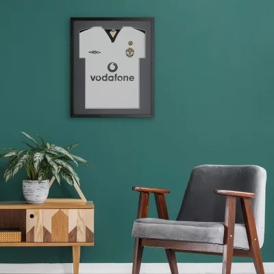 Shirt frame Economy zwart met passe-partout 52,5x62,5 cm | zwart-donkergrijs | kunstglas (1 mm)