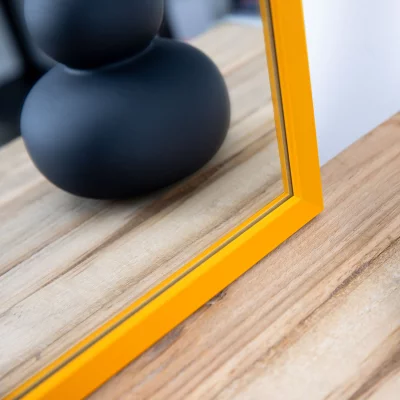 Vægspejl Prisma efter mål Gul | Spejl (2 mm)