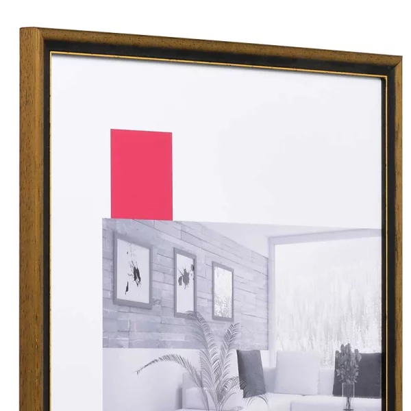 Holz-Bilderrahmen Profil 22 20x28 cm | nussbraun-gold | Normalglas (2 mm)