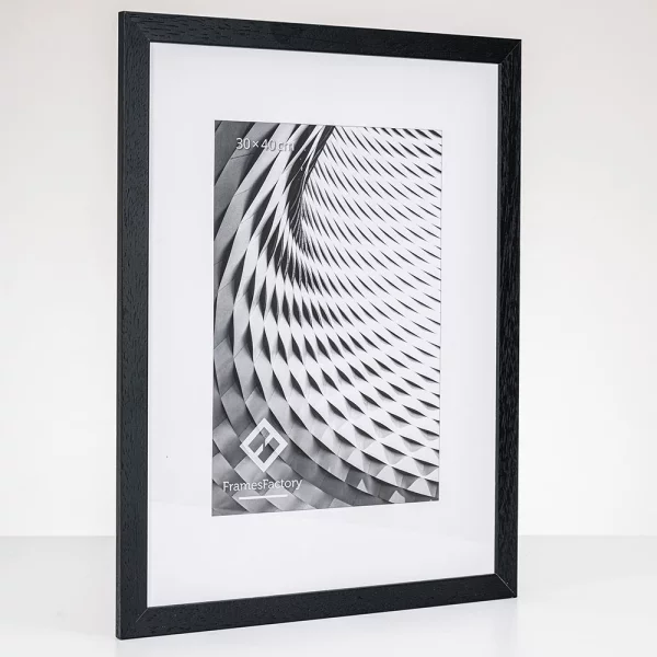 Holz Bilderrahmen Batino 30x40 cm | Schwarz | Kunstglas (1 mm)