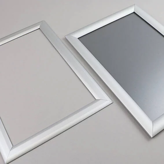 25 mm Fenster-Klapprahmen 29,7x42 cm (A3) | silber | Kunstglas mattiert (1 mm)