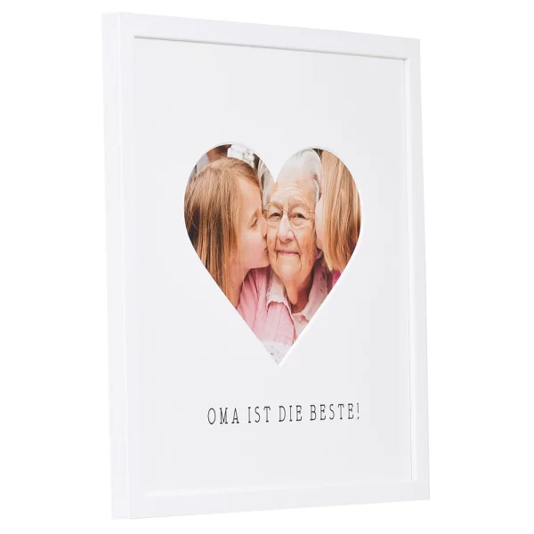 Bilderrahmen mit Herz-Passepartout & Text "Oma ist die Beste!" 30x30 cm | weiß | Normalglas (2 mm)