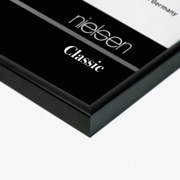 Alurahmen Classic - Art Edition 21x29,7 cm (A4) | Schwarz matt | Museumsglas UV 70 entspiegelt