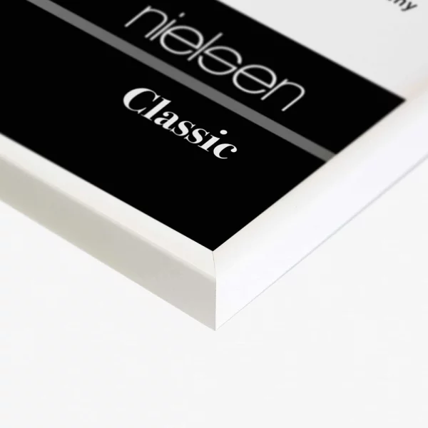 Alurahmen Classic - Art Edition 21x29,7 cm (A4) | Weiß glanz | Museumsglas UV 70 entspiegelt