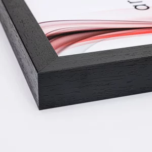 Holzrahmen Ystad nach Maß Schwarz, gemasert | Normalglas (2 mm)