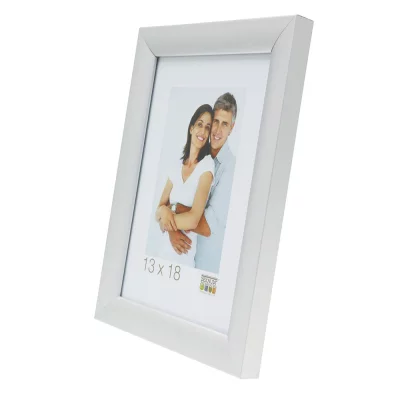 Drewniana rama do obrazu Olivia 28x35 cm | srebrny | szkło standardowe (2 mm)