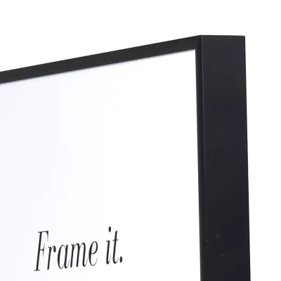 Alurahmen Quadro Maßanfertigung schwarz matt | Normalglas (2 mm)