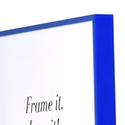 Alurahmen Quadro XL Maßanfertigung blau RAL 5010 | Kunstglas UV 99 entspiegelt (2 mm)
