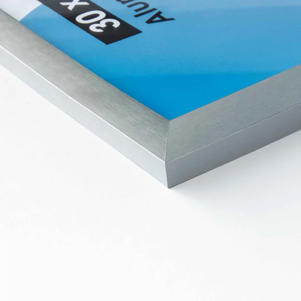 Alu Bilderrahmen Largo 24x30 cm | Struktur Silber matt | Normalglas (2 mm)