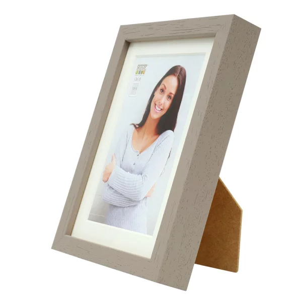 Holz Bilderrahmen Hugo mit Passepartout 20x30 cm (15x20 cm) | Taupe | Normalglas (2 mm)
