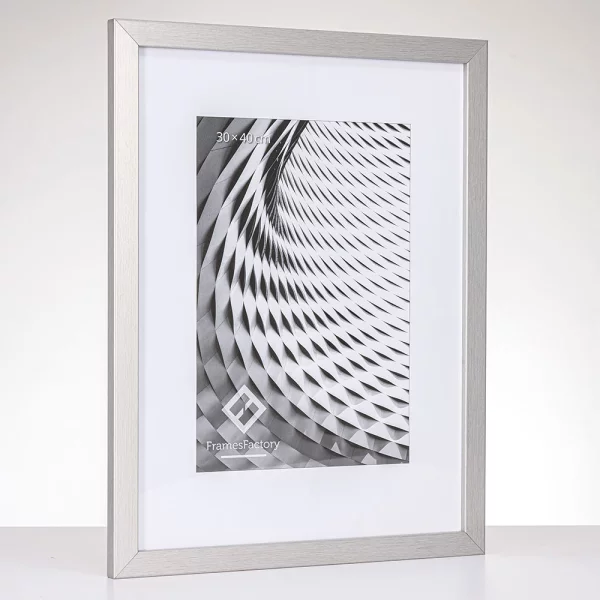 Holz Bilderrahmen Hekla (MDF) Maßanfertigung Silber strukturiert | Kunstglas (1 mm)