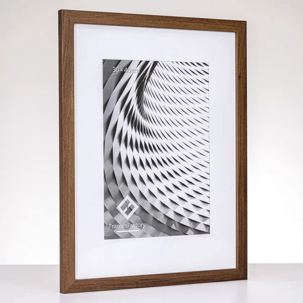 Holz Bilderrahmen Hekla (MDF) Maßanfertigung Dunkelbraun | Kunstglas (1 mm)