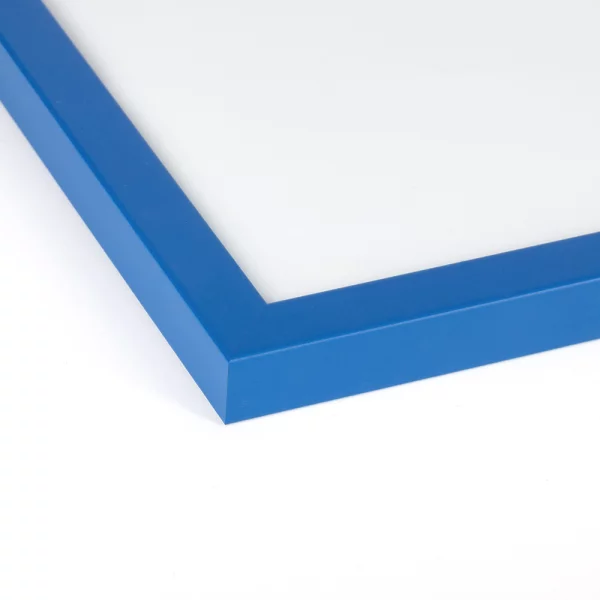 Cadre en bois Prisme 20x30 cm | bleu moyen | verre standard (2 mm)