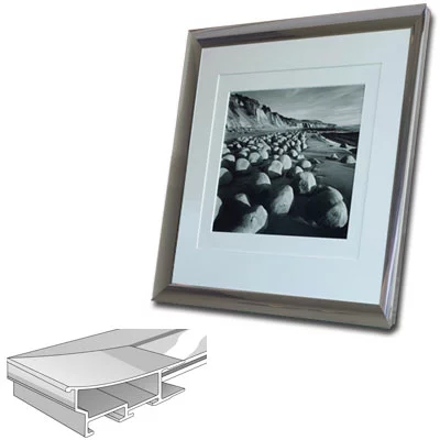 Cadre en aluminium coupe sur mesure, profil 220 or | verre standard (2 mm)