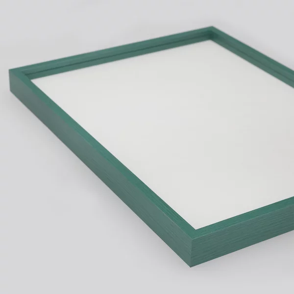 Alu-Bilderrahmen Barth NXT mit Distanzleiste, Serie 1131 18x24 cm | Tannengrün - Furnier Holzoptik | Normalglas (2 mm)