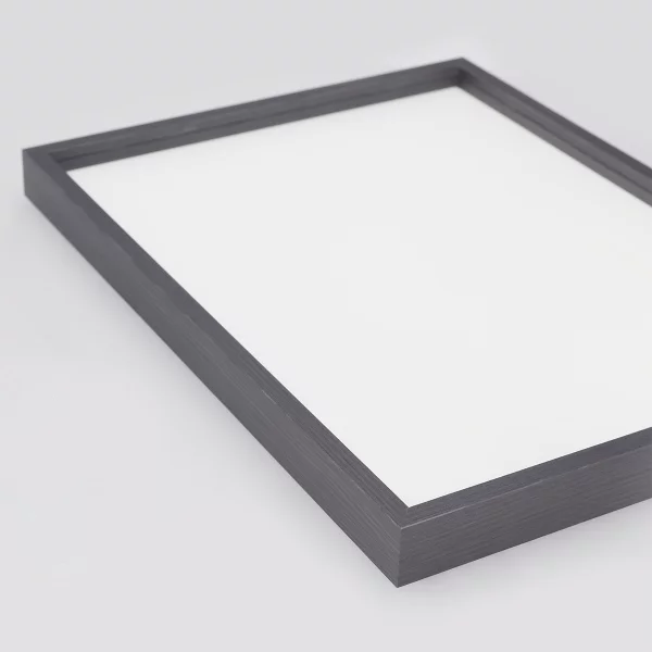 Alu-Bilderrahmen Barth NXT mit Distanzleiste, Serie 1131 - Maßanfertigung Dunkelgrau - Furnier Holzoptik | Normalglas (2 mm)