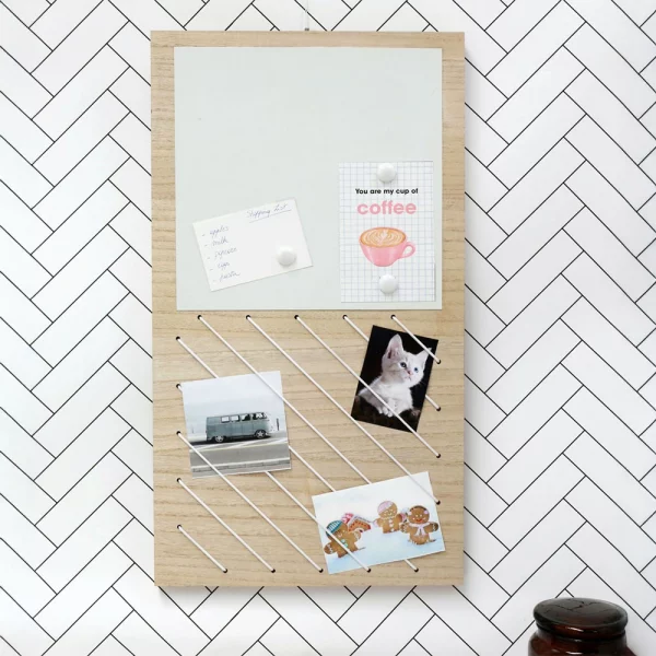 Memoboard (MDF), magnétique & avec ficelles 60x33 cm | naturel | cadre vide (sans verre ni panneau arrière)