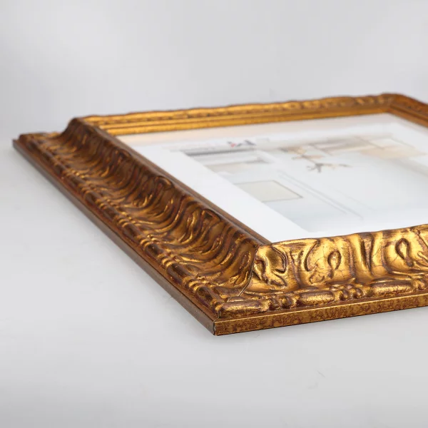 Holz Bilderrahmen Tanur nach Maß Gold | Normalglas (2 mm)